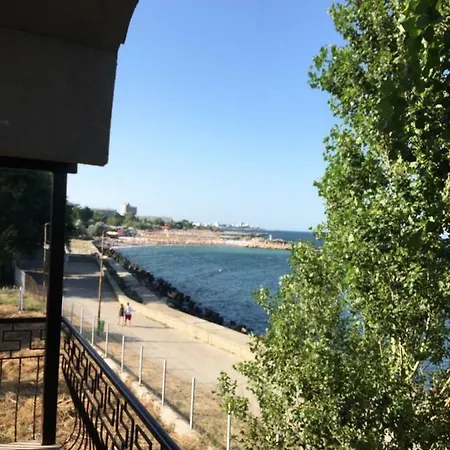 Vendégház Ioana - De Inchiriat 3*